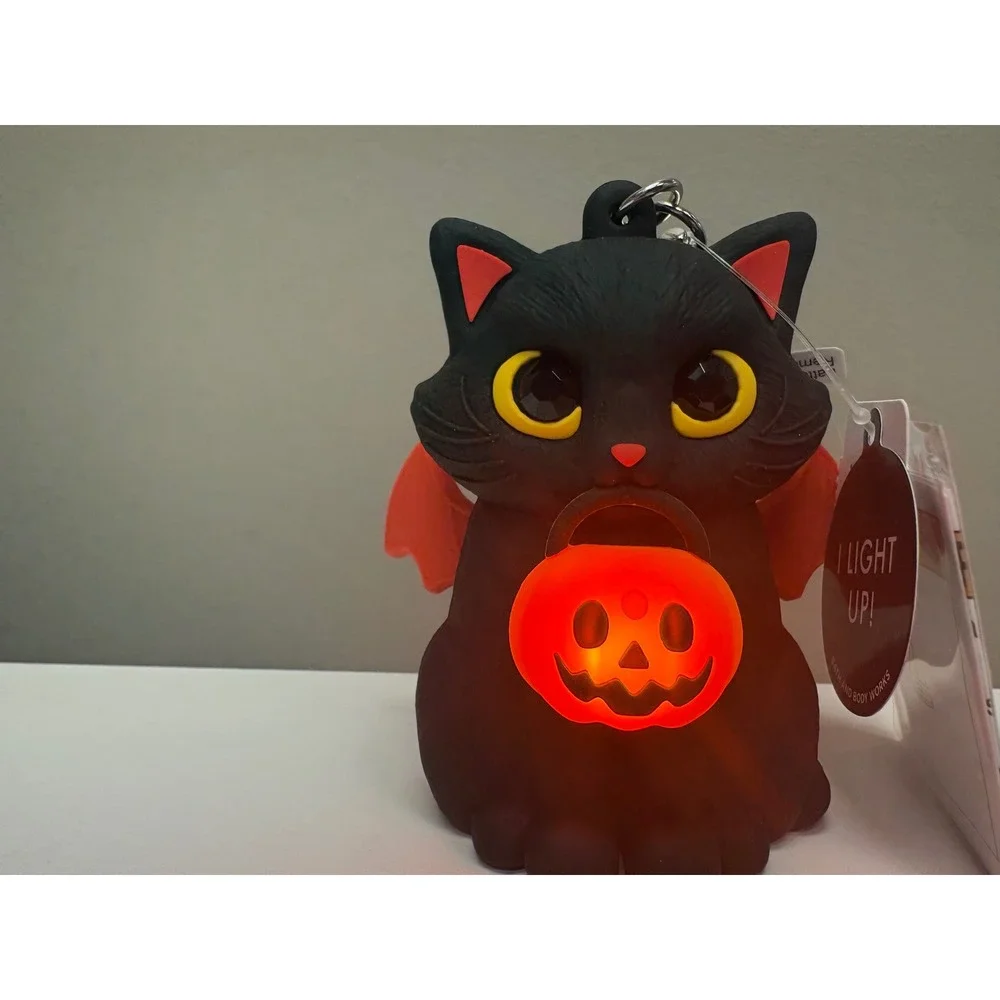 Bath & Body Works Light Up Spooky Kitty Cat w/ Pumpkin PocketBac Holder NWT